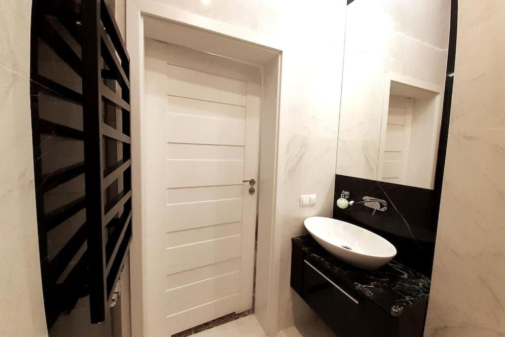 Luxury Apartment - Rakowicka 6 คราคูฟ ภายนอก รูปภาพ